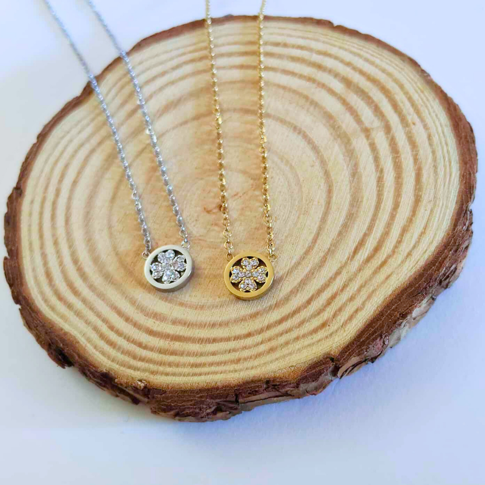 COLAR TREVO ZIRCONIAS