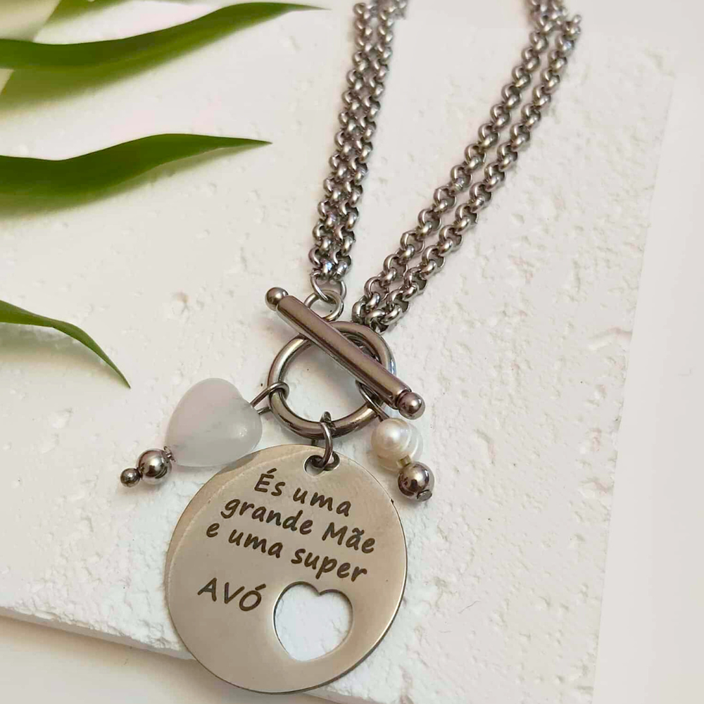 COLAR ÉS UMA GRANDE MÃE E UMA SUPER AVÓ