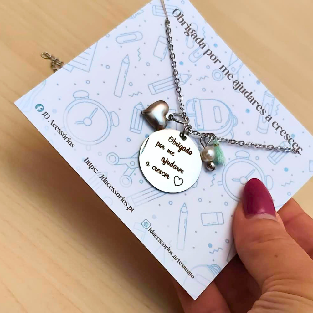 COLAR OBRIGADO POR ME AJUDADES CRESCER